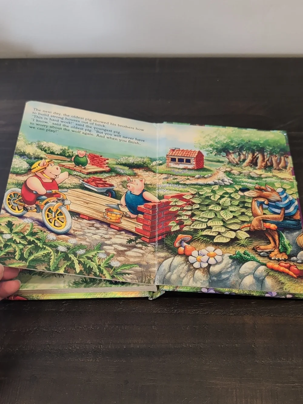 Vintage 1994 The Three Little Pigs Board Book Childrens Fairy Tale Storybook - Picture 10 of 16
